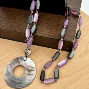 Avelon shell pendant with amethyst chain/ silver tone